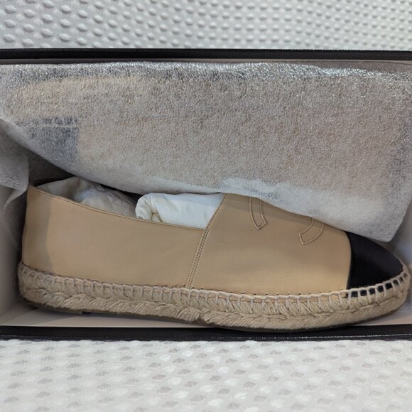 Chanel Espadrilles Beige & Black Lambskin Leather Size 11 - Picture 3 of 11